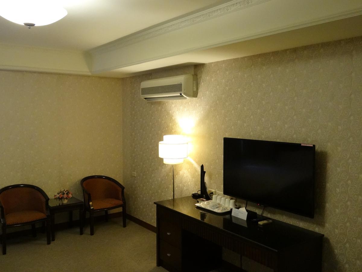 Wuzhou Hotel Hualien City Exterior foto